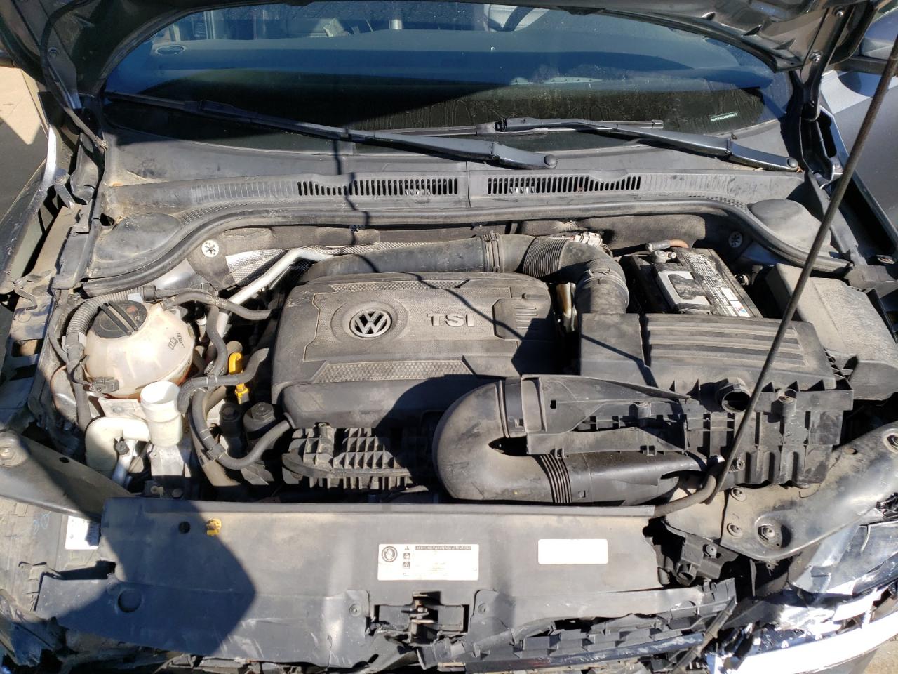 3VW4T7AJ2HM409437 2017 Volkswagen Jetta Gli