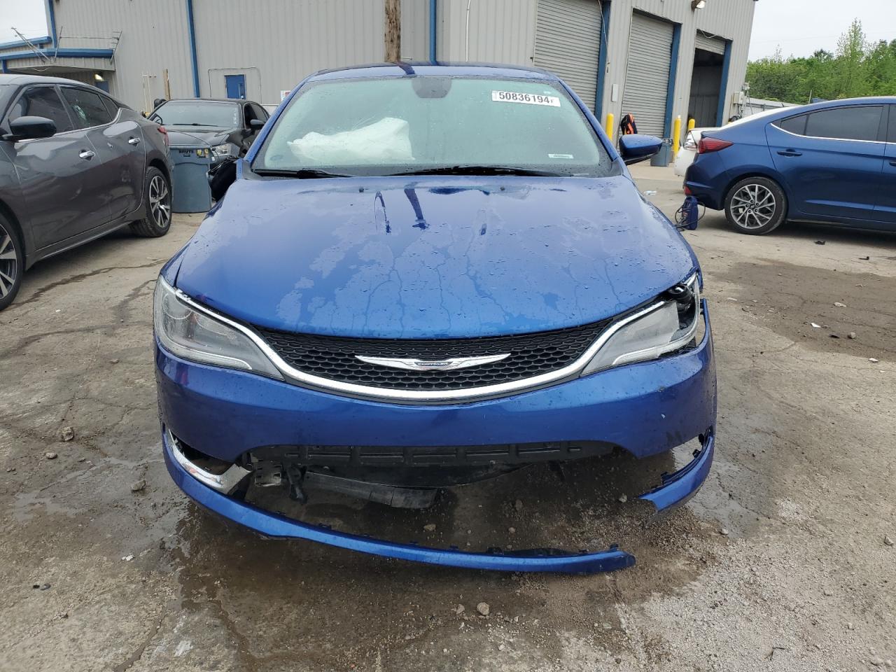 2016 Chrysler 200 Limited vin: 1C3CCCAB6GN142392