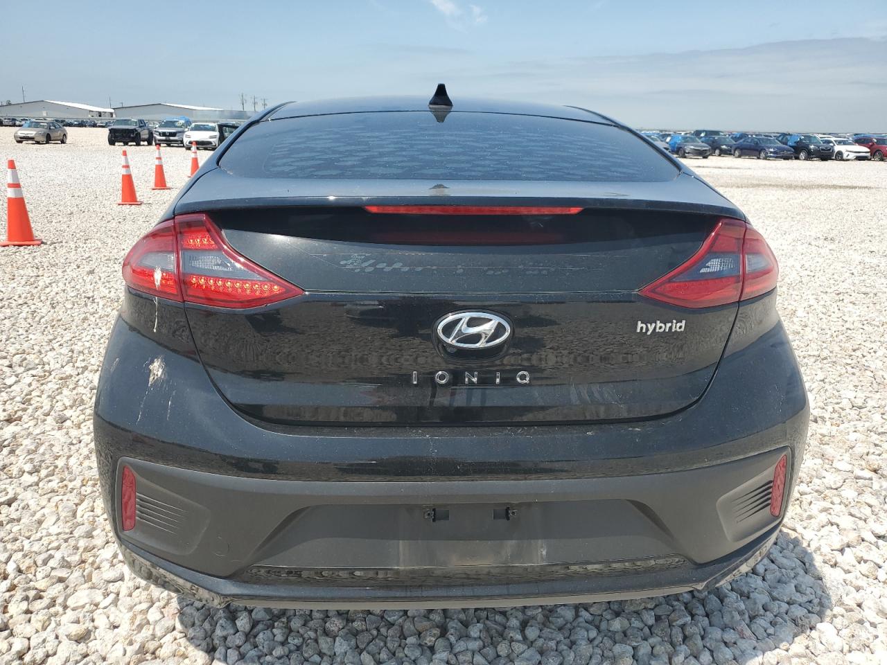 KMHC75LC8JU103913 2018 Hyundai Ioniq Sel