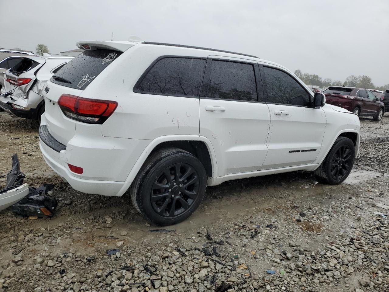 1C4RJFAG3KC561751 2019 Jeep Grand Cherokee Laredo