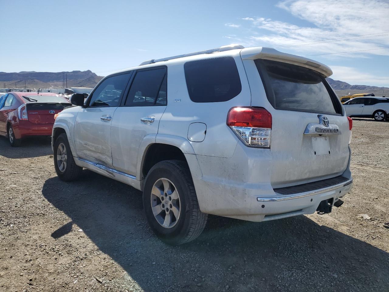 JTEBU5JR5B5057951 2011 Toyota 4Runner Sr5