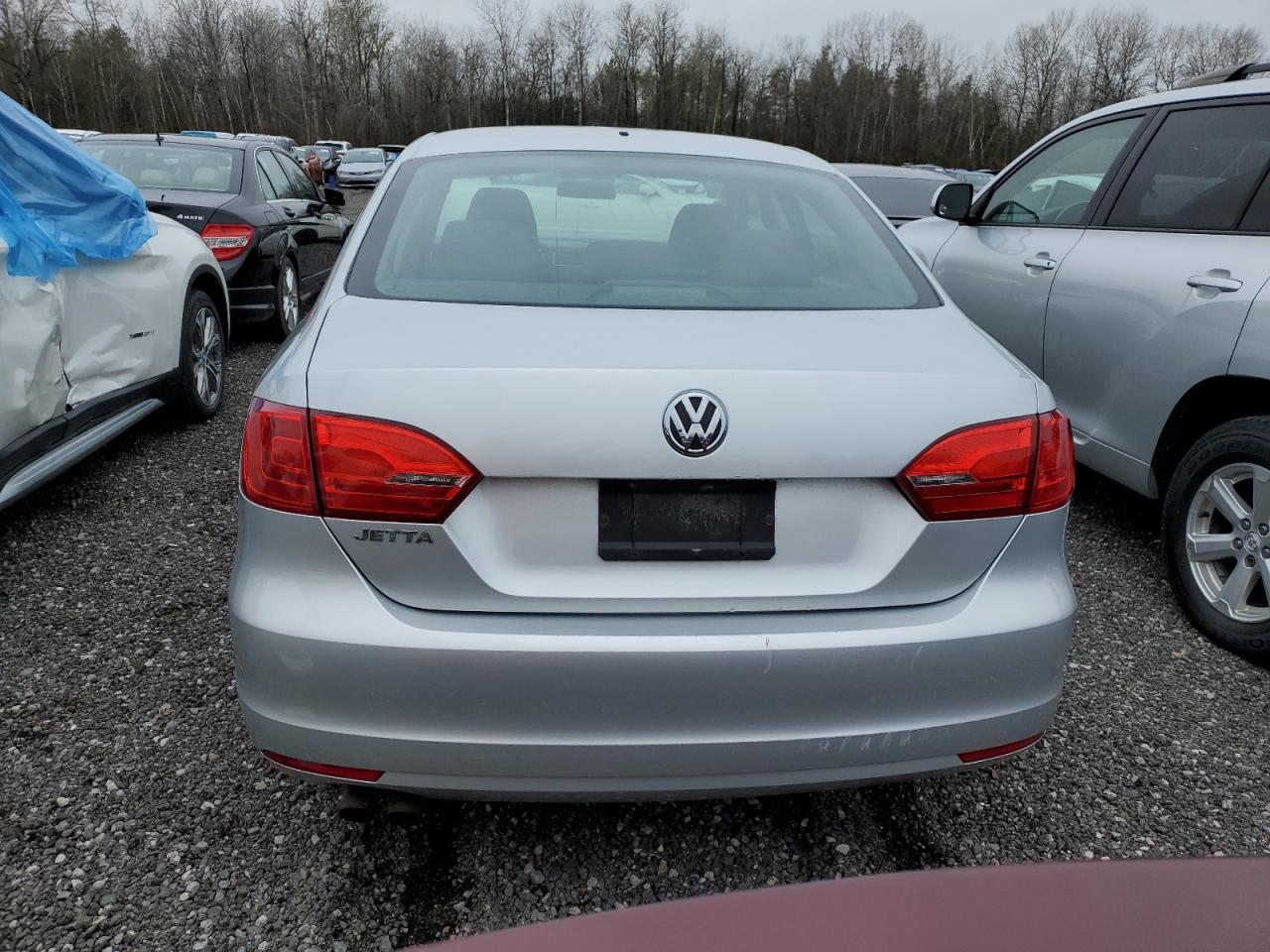 3VW1K7AJ3BM310591 2011 Volkswagen Jetta Base