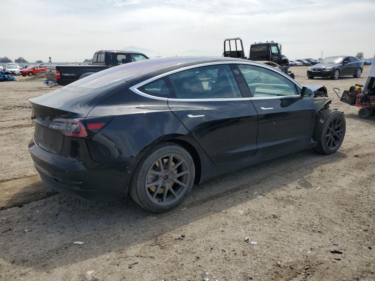 5YJ3E1EA4JF004884 2018 Tesla Model 3