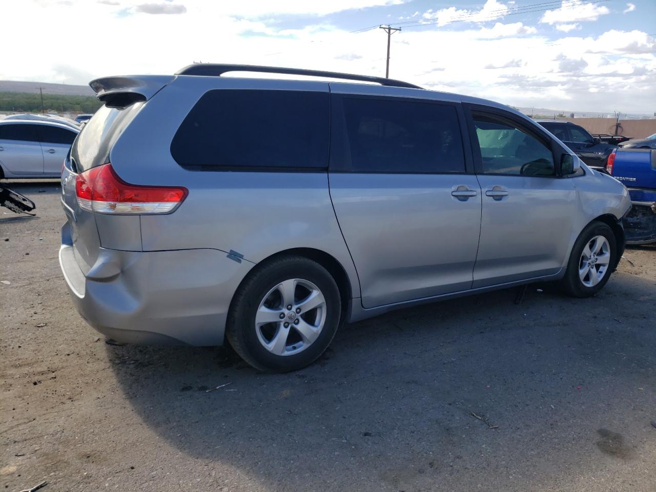 5TDKK3DC5CS230210 2012 Toyota Sienna Le