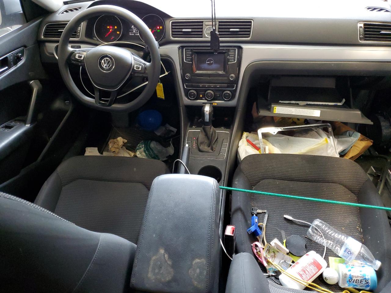 1VWAT7A39HC081794 2017 Volkswagen Passat S