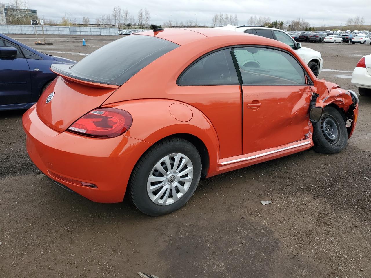 3VWJ17AT8HM628218 2017 Volkswagen Beetle Se