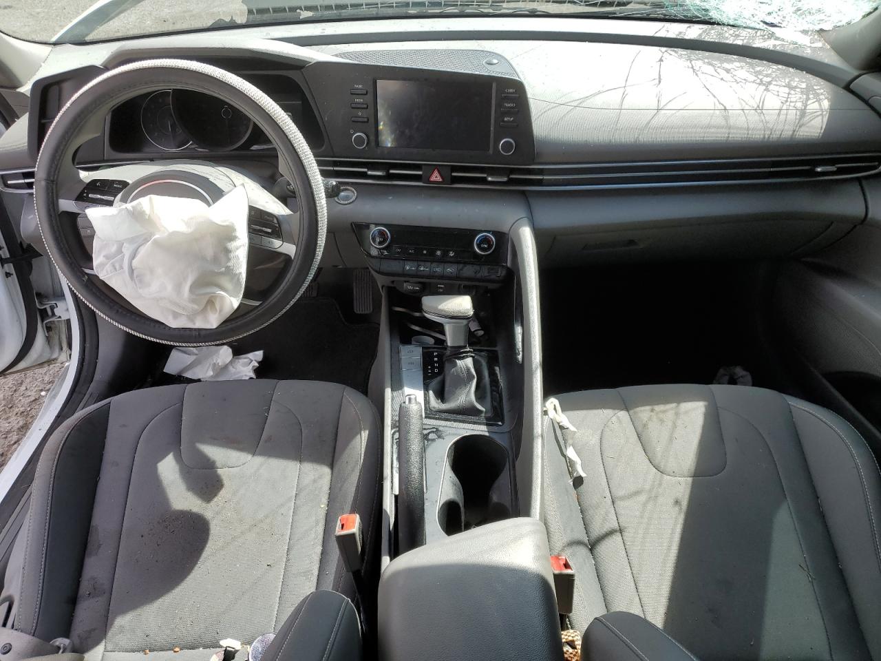 5NPLM4AG8NH078699 2022 Hyundai Elantra Sel