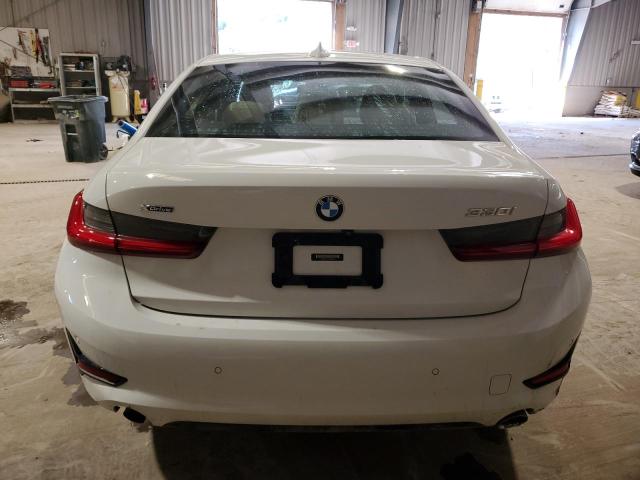 3MW5R7J05L8B22685 BMW 3 Series 330XI 6