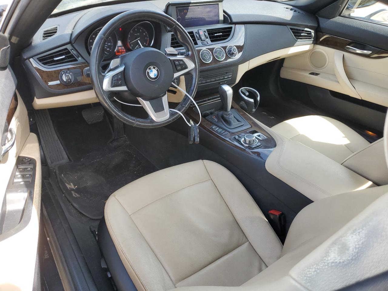 WBALM5C58BE379256 2011 BMW Z4 Sdrive30I