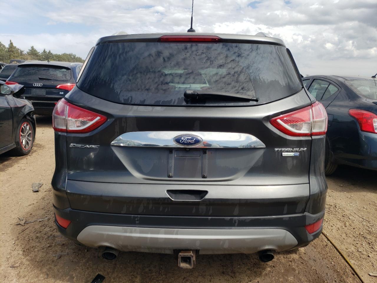 1FMCU9J95FUB01325 2015 Ford Escape Titanium
