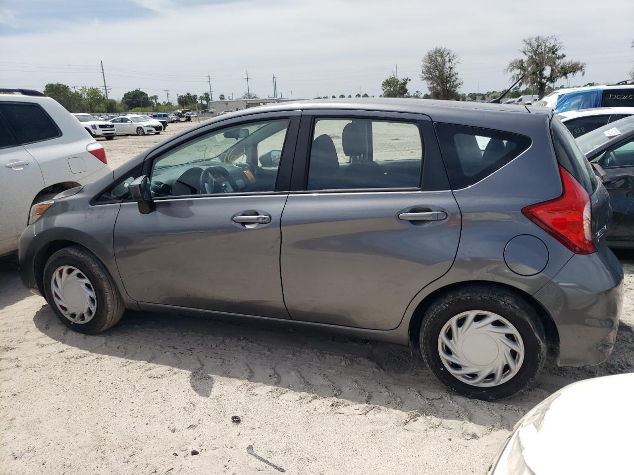 2018 Nissan Versa Note S vin: 3N1CE2CPXJL369538