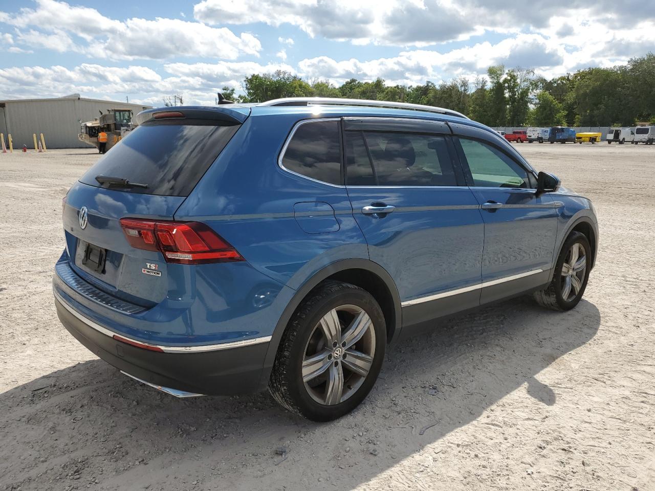 3VV4B7AX4KM145415 2019 Volkswagen Tiguan Sel Premium