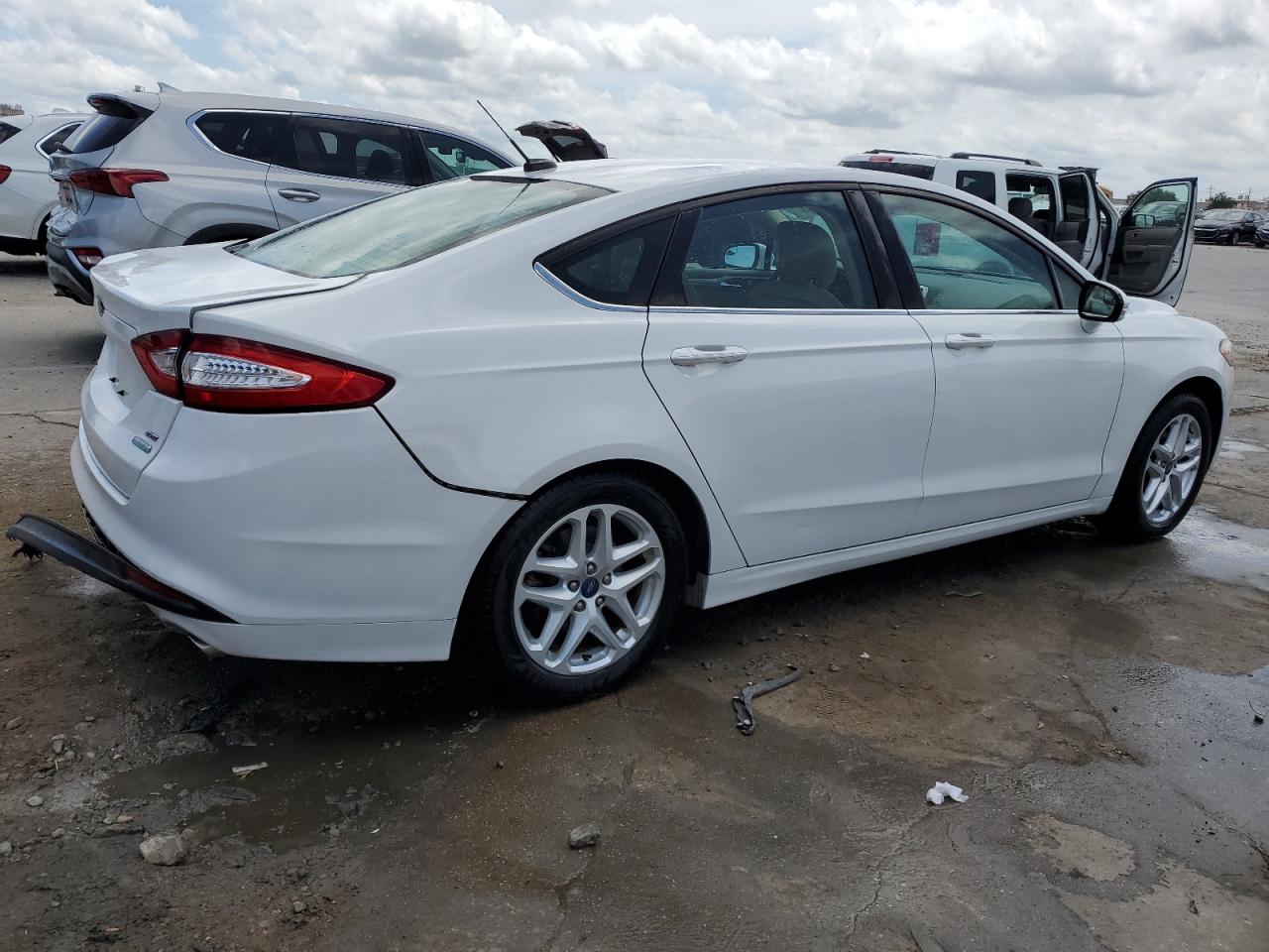 1FA6P0HD3F5112077 2015 Ford Fusion Se 1FA6P0HD3F5112077 2015 Ford Fusion Se