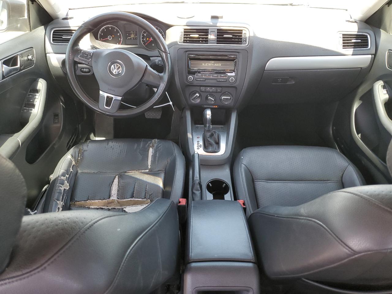 2014 Volkswagen Jetta Se vin: 3VWD17AJ1EM296680