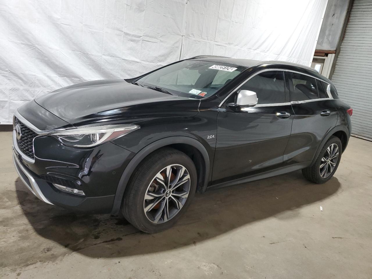 SJKCH5CR3JA044211 2018 Infiniti Qx30 Base