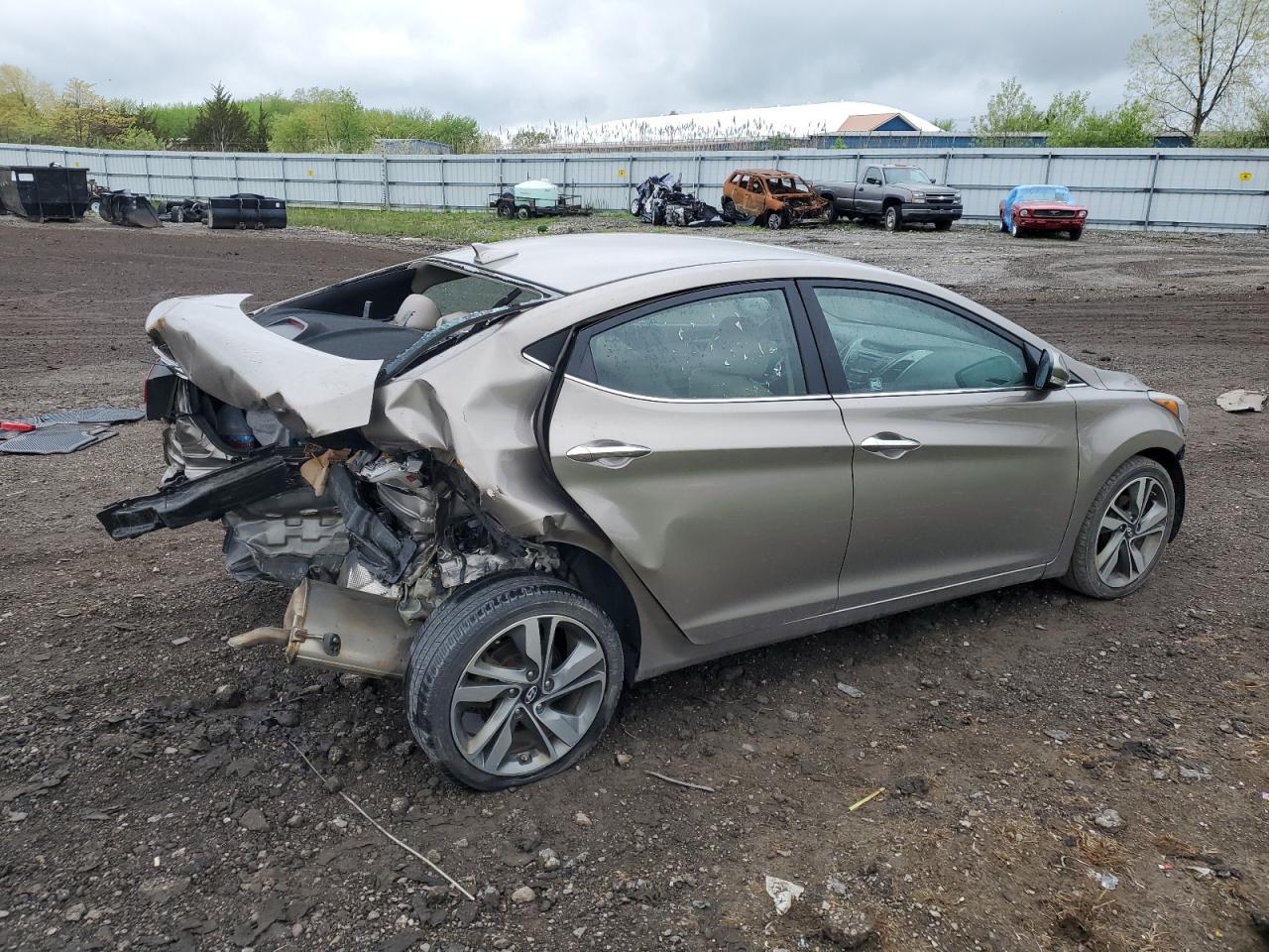 5NPDH4AE4FH628201 2015 Hyundai Elantra Se