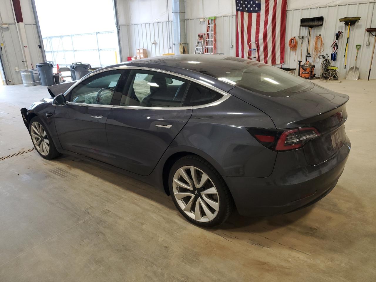 5YJ3E1EB3JF145308 2018 Tesla Model 3