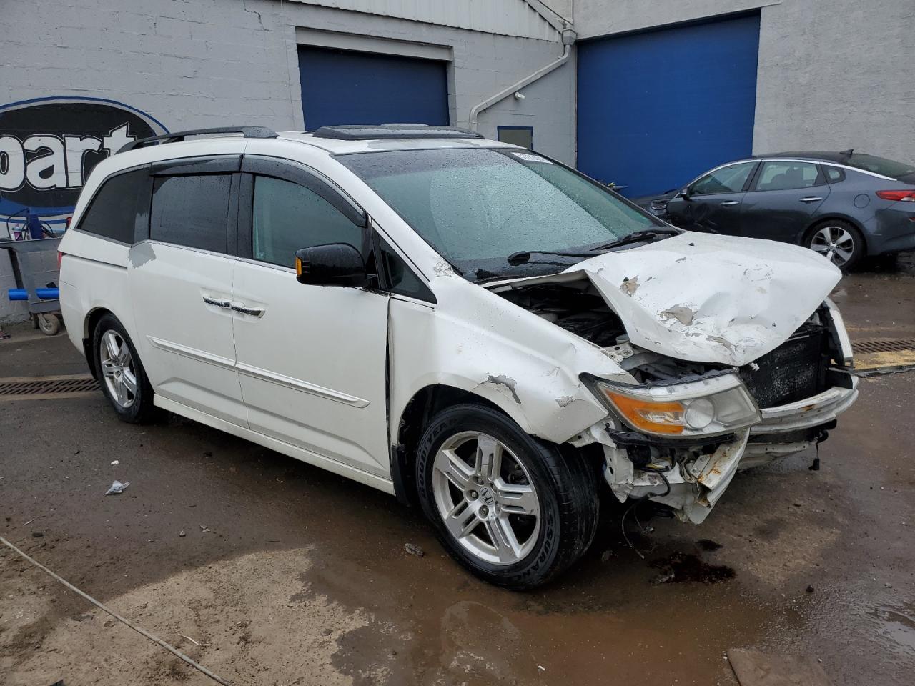 2012 Honda Odyssey Touring vin: 5FNRL5H90CB134771