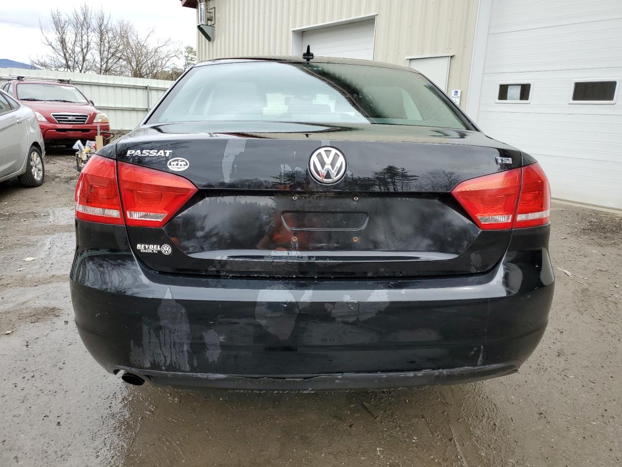 1VWAT7A32FC026682 2015 Volkswagen Passat S