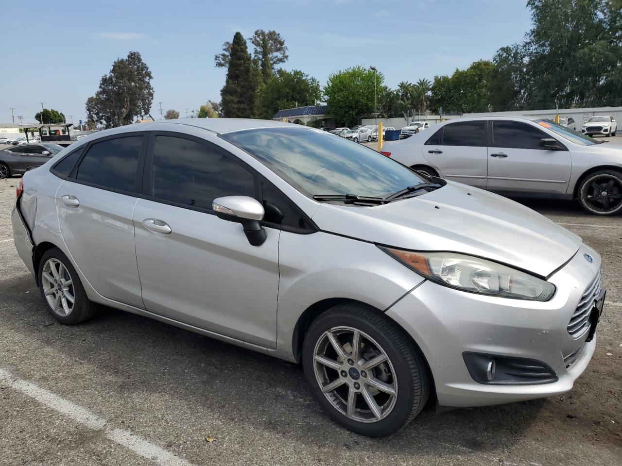 2015 Ford Fiesta Se vin: 3FADP4BJ3FM129677