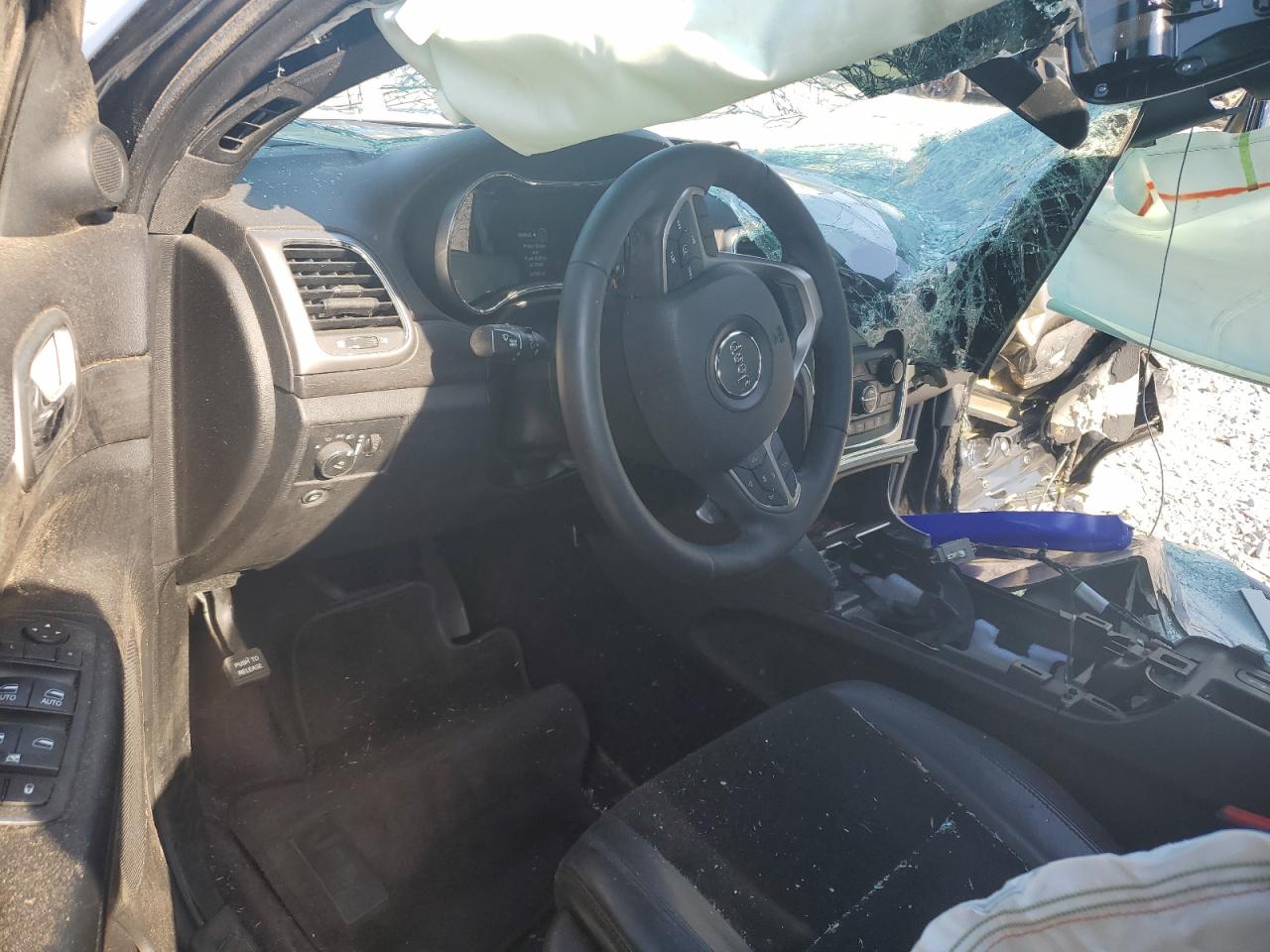 1C4RJEAG2HC736445 2017 Jeep Grand Cherokee Laredo