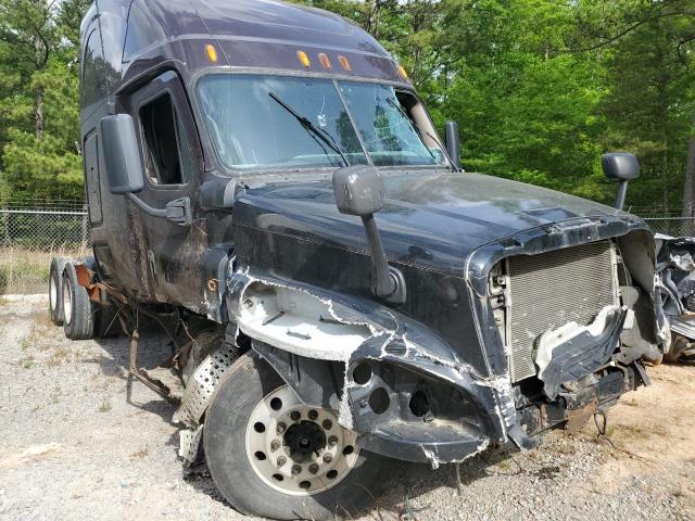 Lot #2459597111 2013 FREIGHTLINER CASCADIA 1 salvage car
