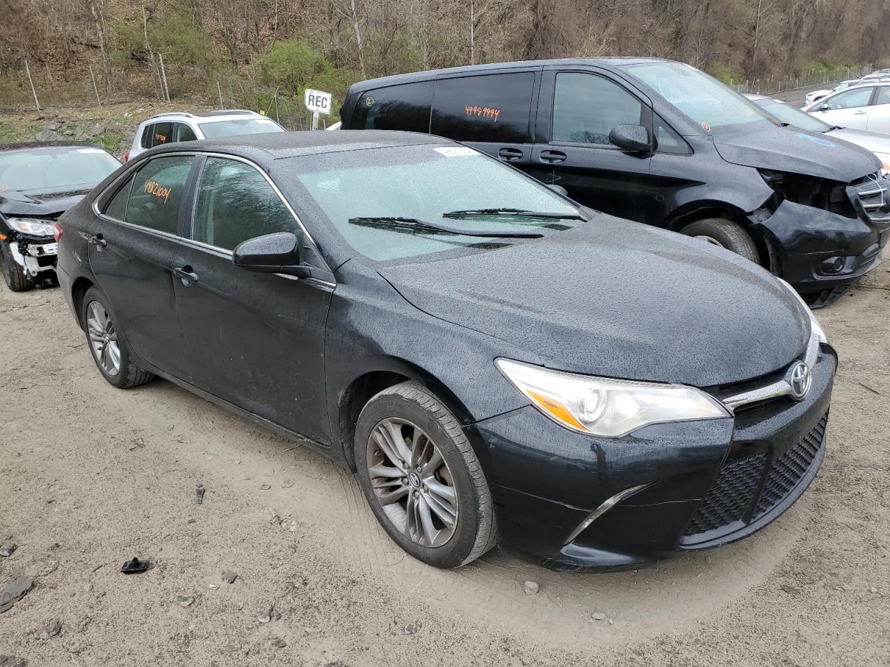 2017 Toyota Camry Le vin: 4T1BF1FK9HU632467