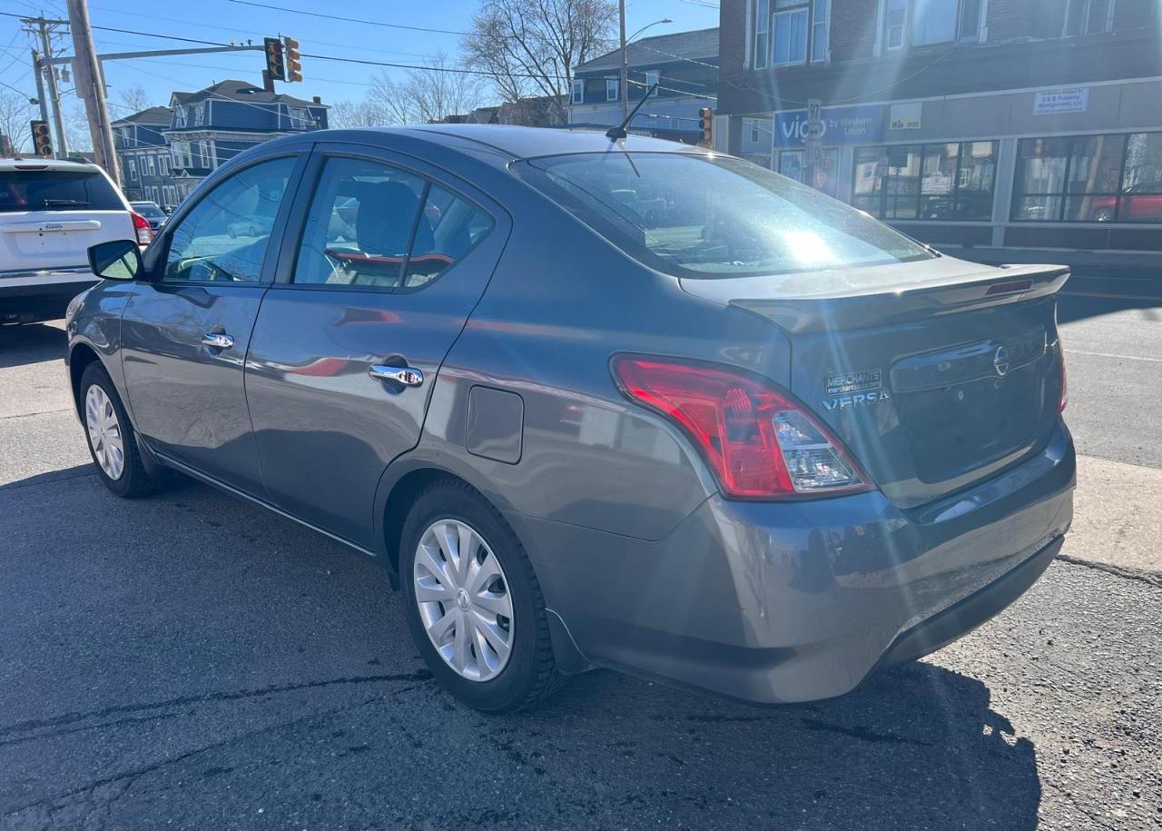 3N1CN7APXKL828942 2019 Nissan Versa S