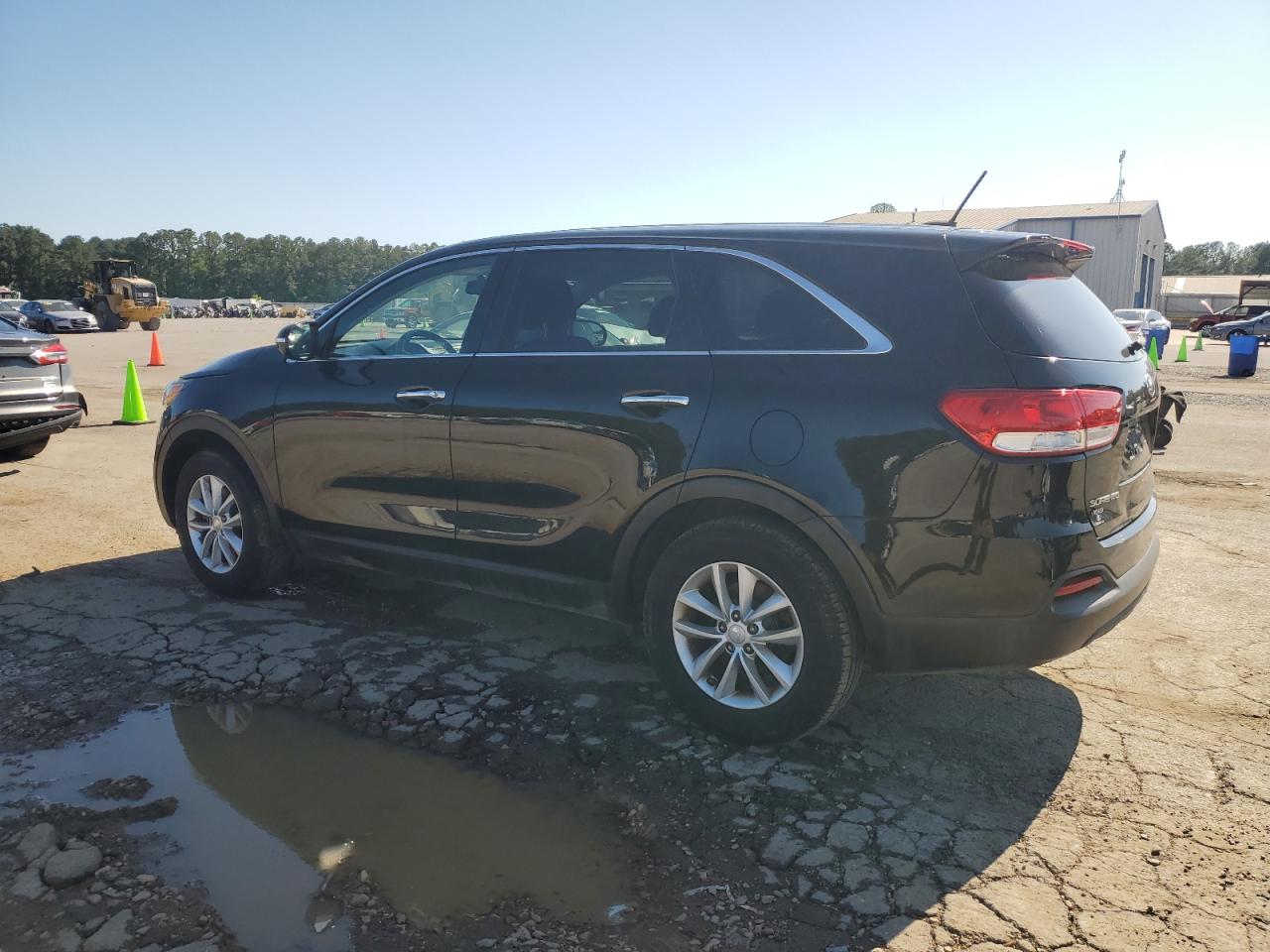 2017 Kia Sorento Lx vin: 5XYPG4A32HG205383