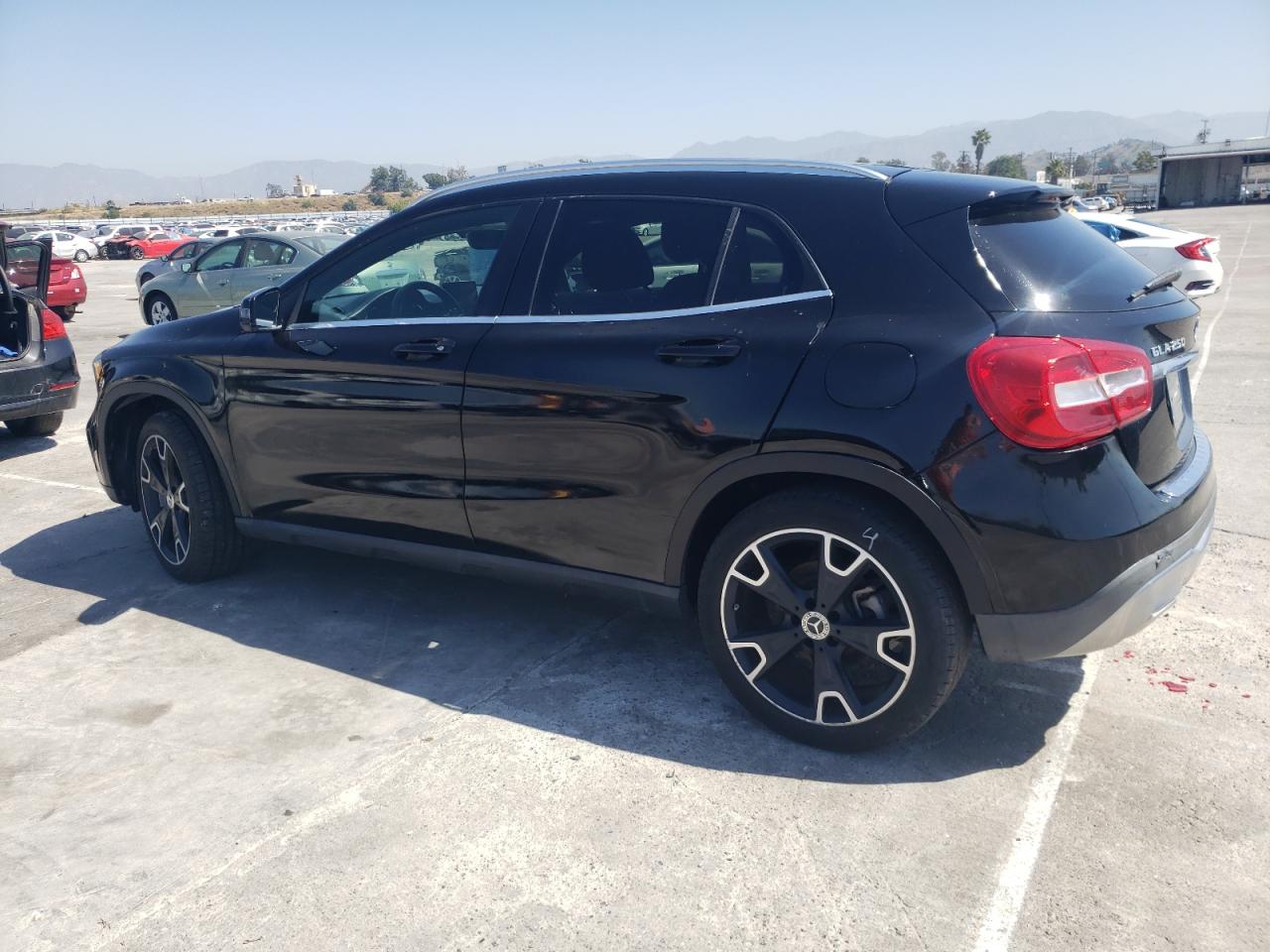 2019 Mercedes-Benz Gla 250 vin: WDCTG4EB7KU014851