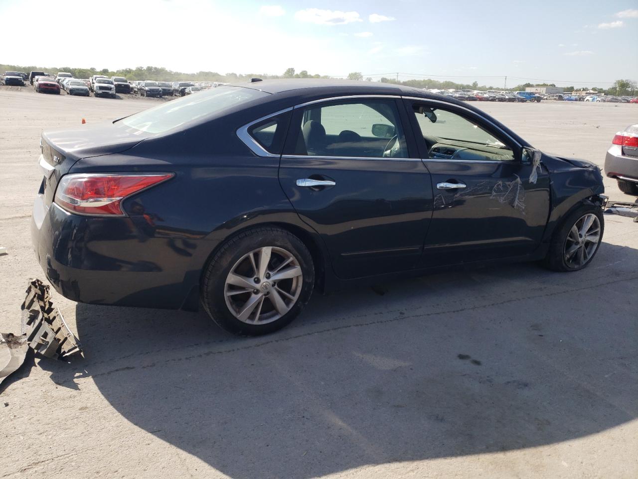 2014 Nissan Altima 2.5 vin: 1N4AL3AP5EC132529