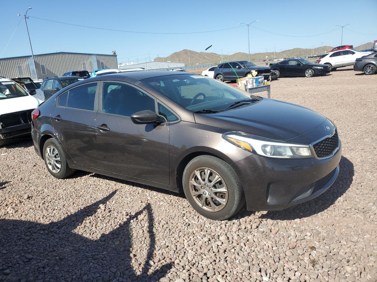 3KPFK4A7XHE035042 2017 Kia Forte Lx