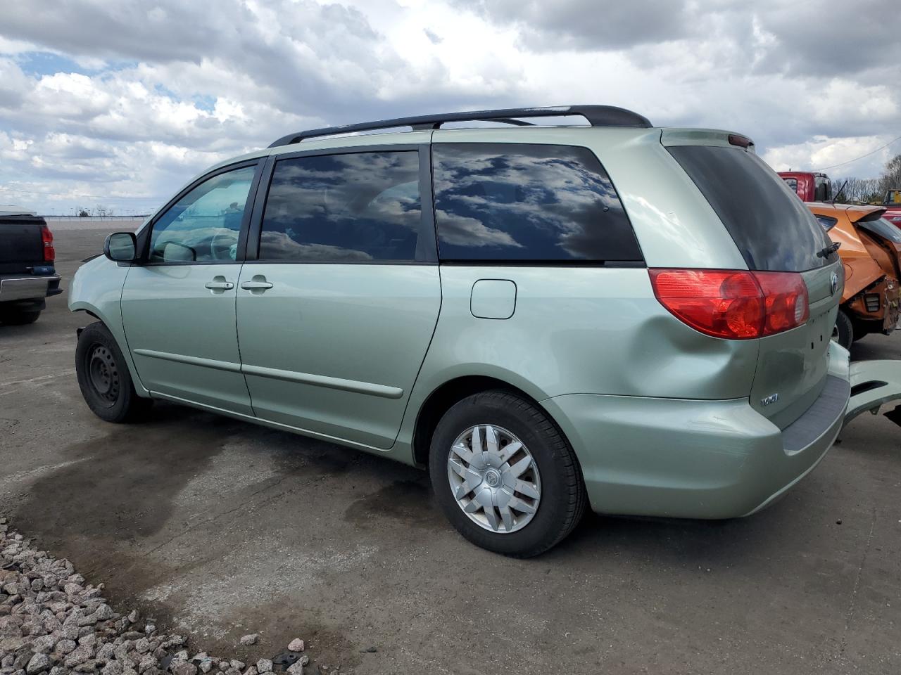 5TDKK4CC5AS329534 2010 Toyota Sienna Ce