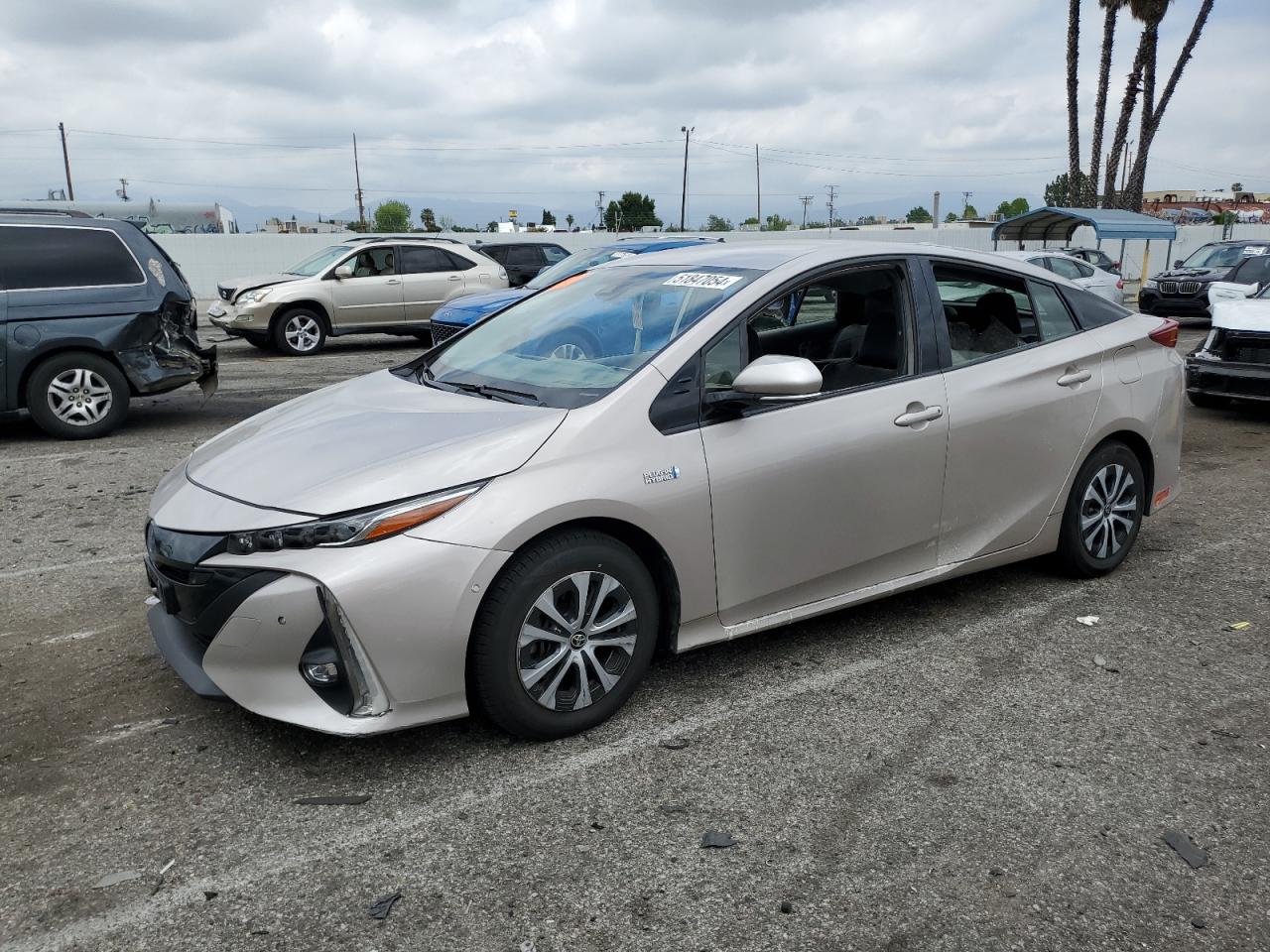 JTDKARFP7L3136577 2020 Toyota Prius Prime Le