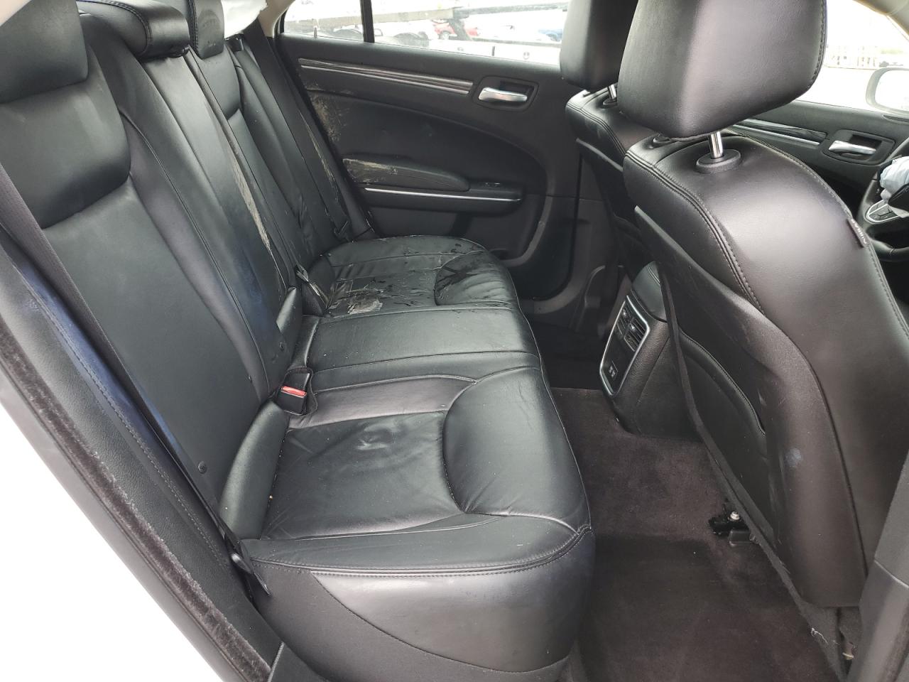 2C3CCARG5JH264956 2018 Chrysler 300 Touring