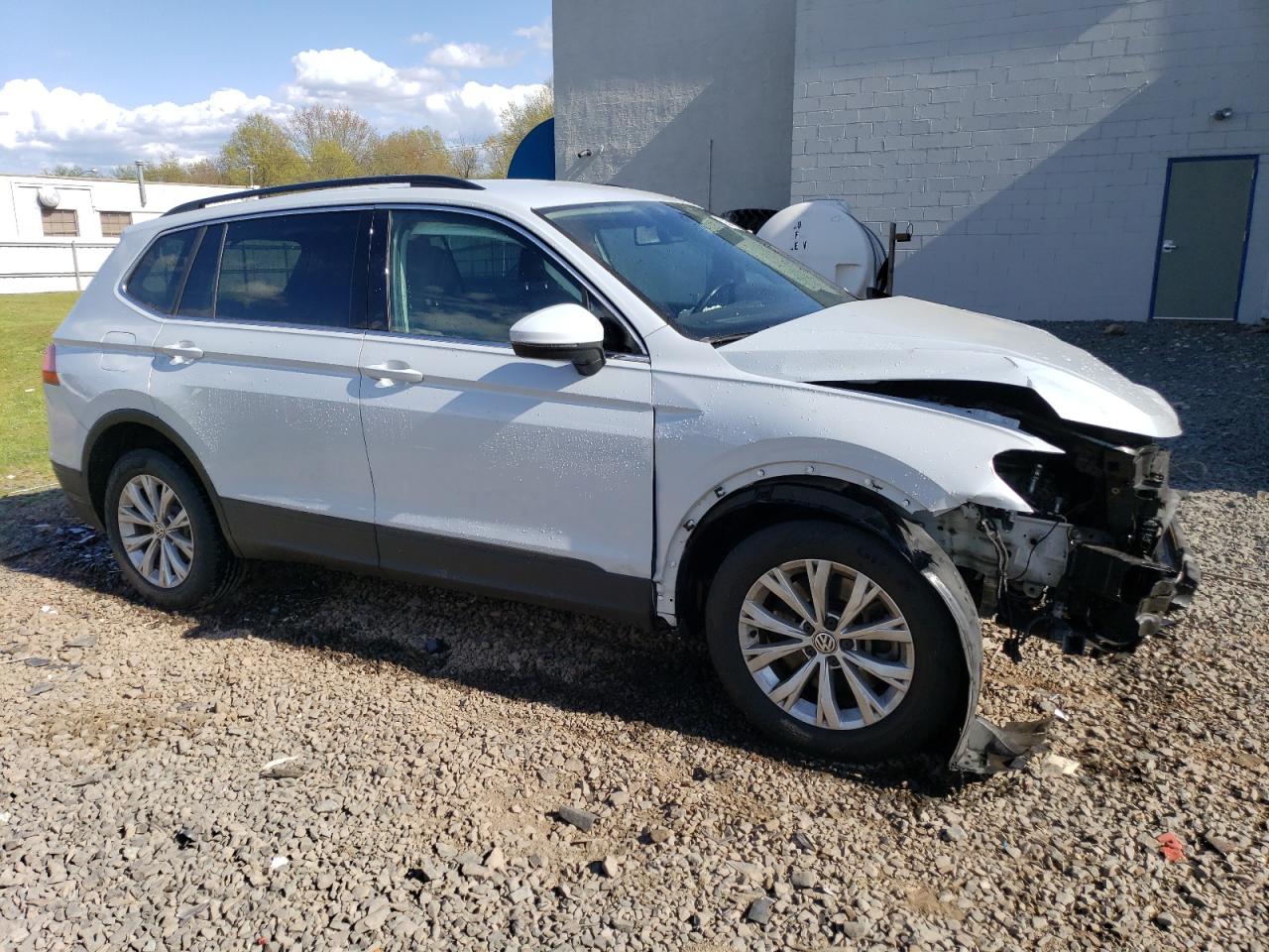 3VV2B7AX2KM020081 2019 Volkswagen Tiguan Se