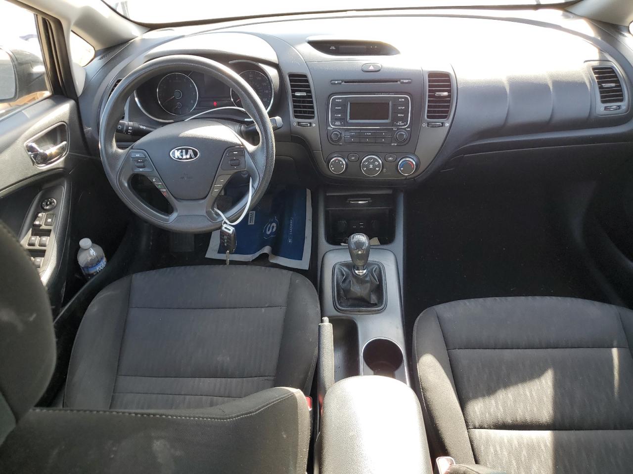 KNAFK4A63G5551418 2016 Kia Forte Lx