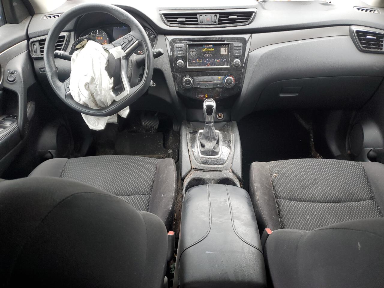 JN1BJ1CR0KW337485 2019 Nissan Rogue Sport S