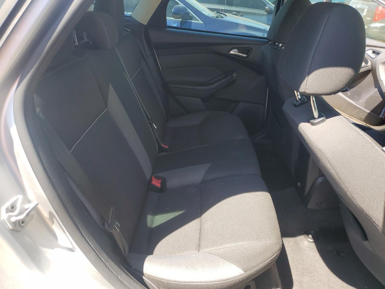 1FADP3K2XEL138959 2014 Ford Focus Se