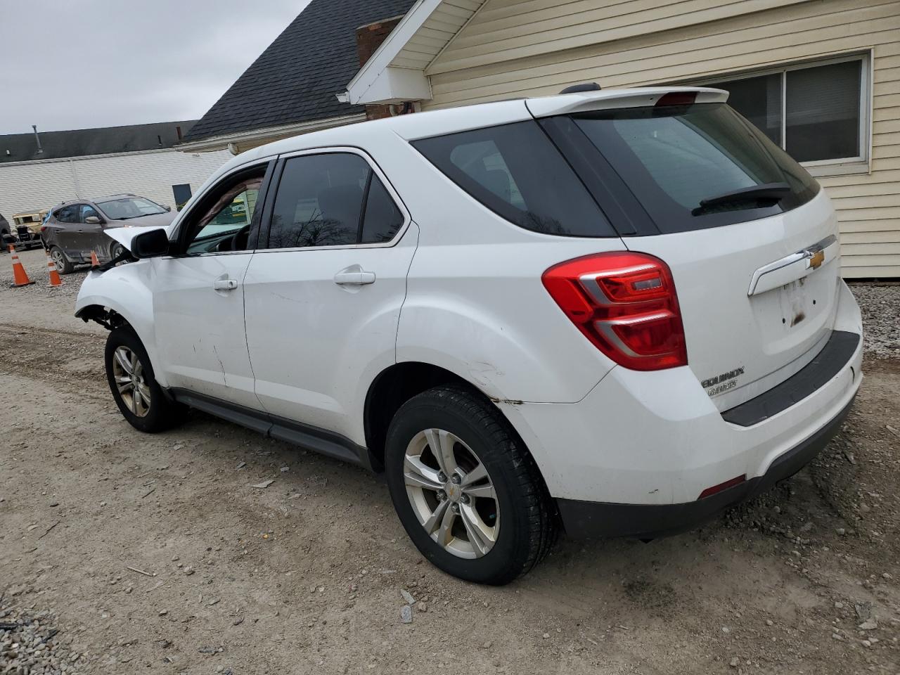 2GNALBEK2H1533394 2017 Chevrolet Equinox Ls