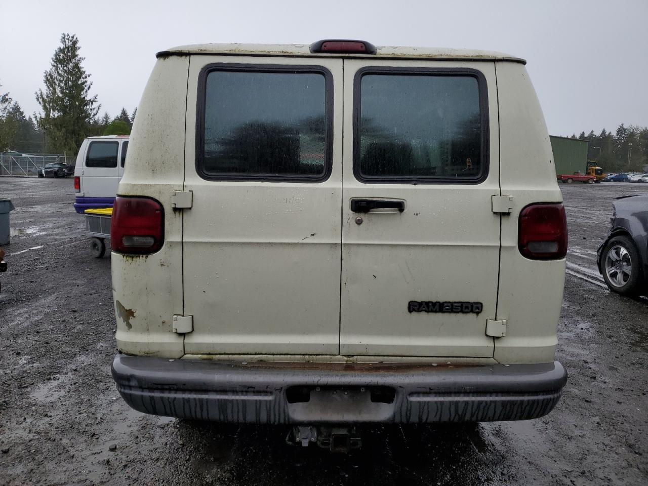 2D7JB21Y43K521133 2003 Dodge Ram Van B2500