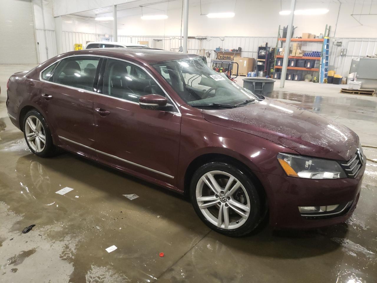 1VWCN7A39EC055114 2014 Volkswagen Passat Sel