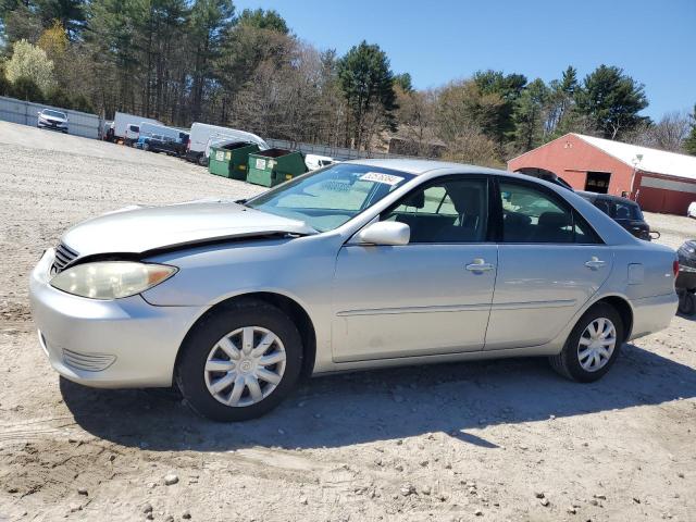 Lot #2501169298 2005 TOYOTA CAMRY LE salvage car