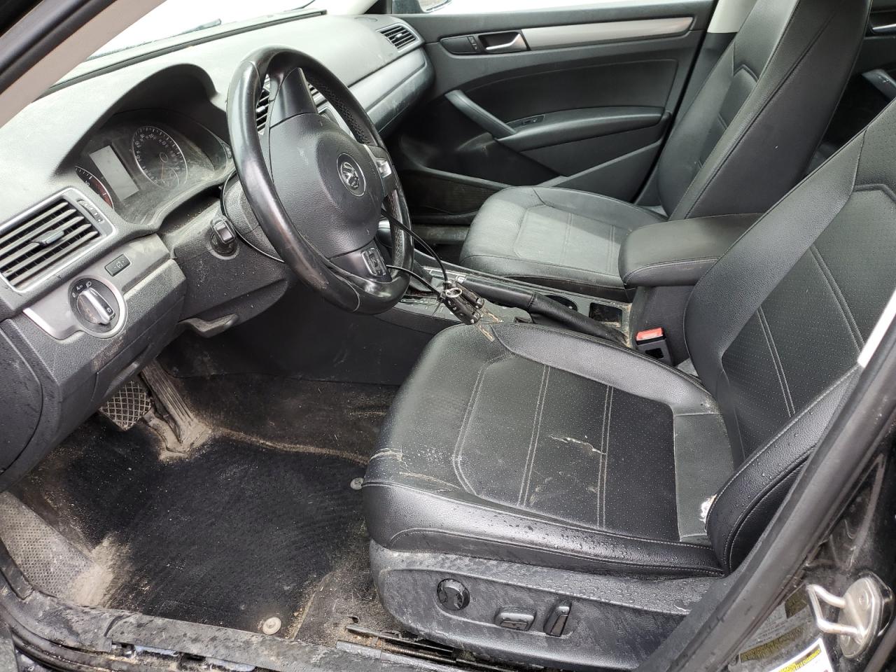 1VWAT7A32FC026682 2015 Volkswagen Passat S