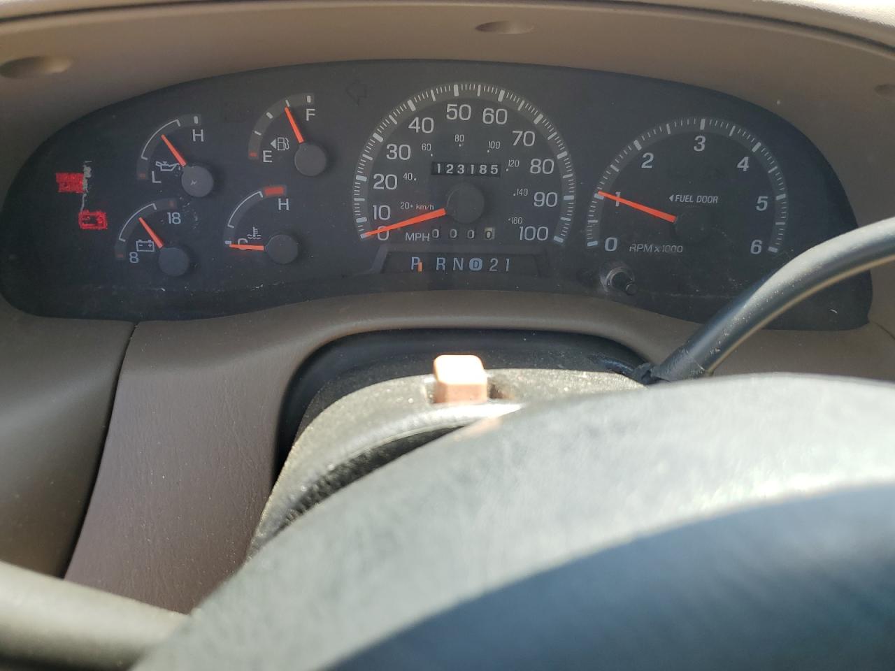 1FTDX1762VNC51156 1997 Ford F150