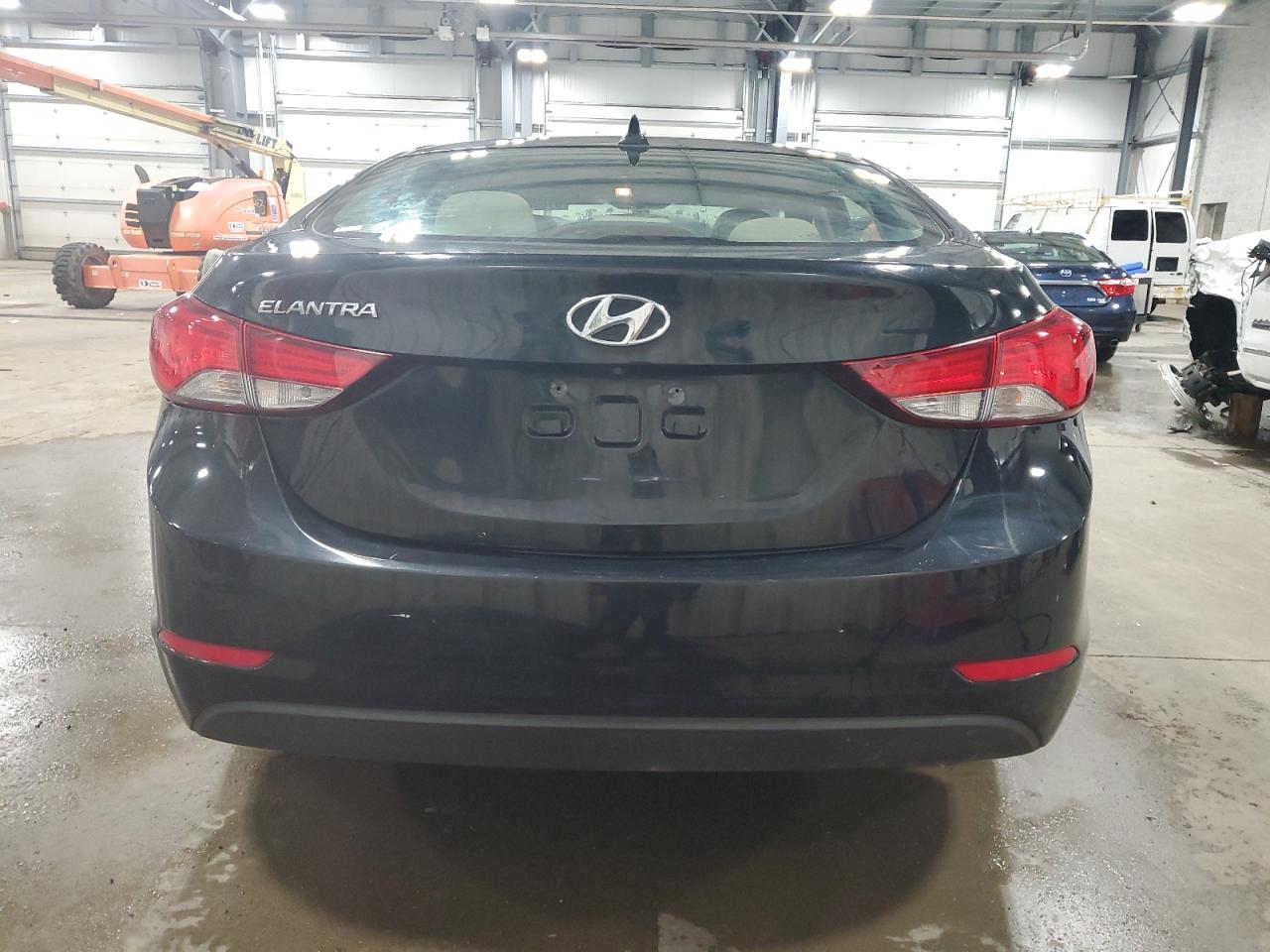 5NPDH4AE6EH465940 2014 Hyundai Elantra Se