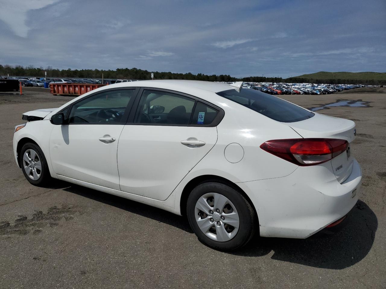 3KPFK4A71JE281418 2018 Kia Forte Lx