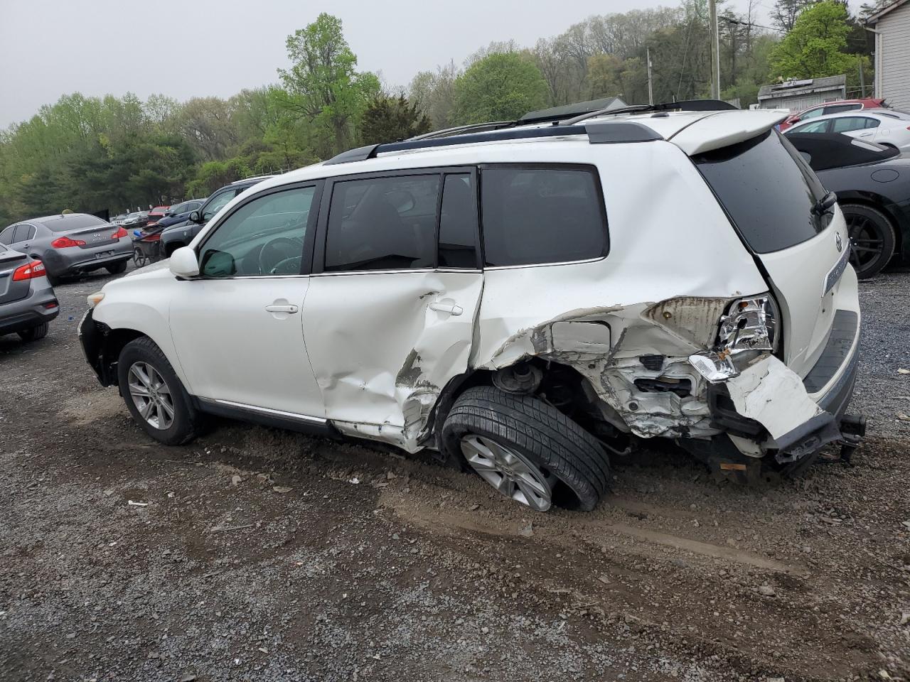 5TDBK3EH5CS115844 2012 Toyota Highlander Base