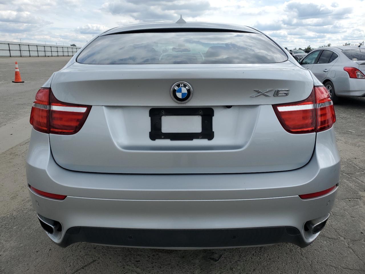 2013 BMW X6 xDrive50I vin: 5UXFG8C59DL591038