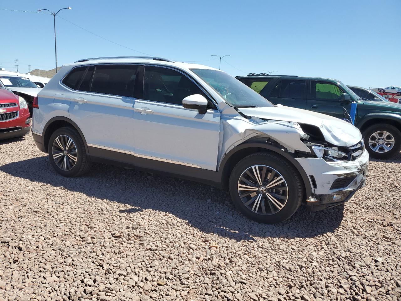 3VV2B7AX9JM156643 2018 Volkswagen Tiguan Se